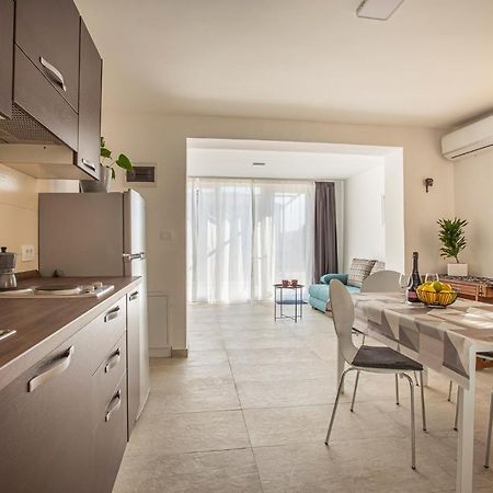 אומאג Apartaments Punta Relax מראה חיצוני תמונה