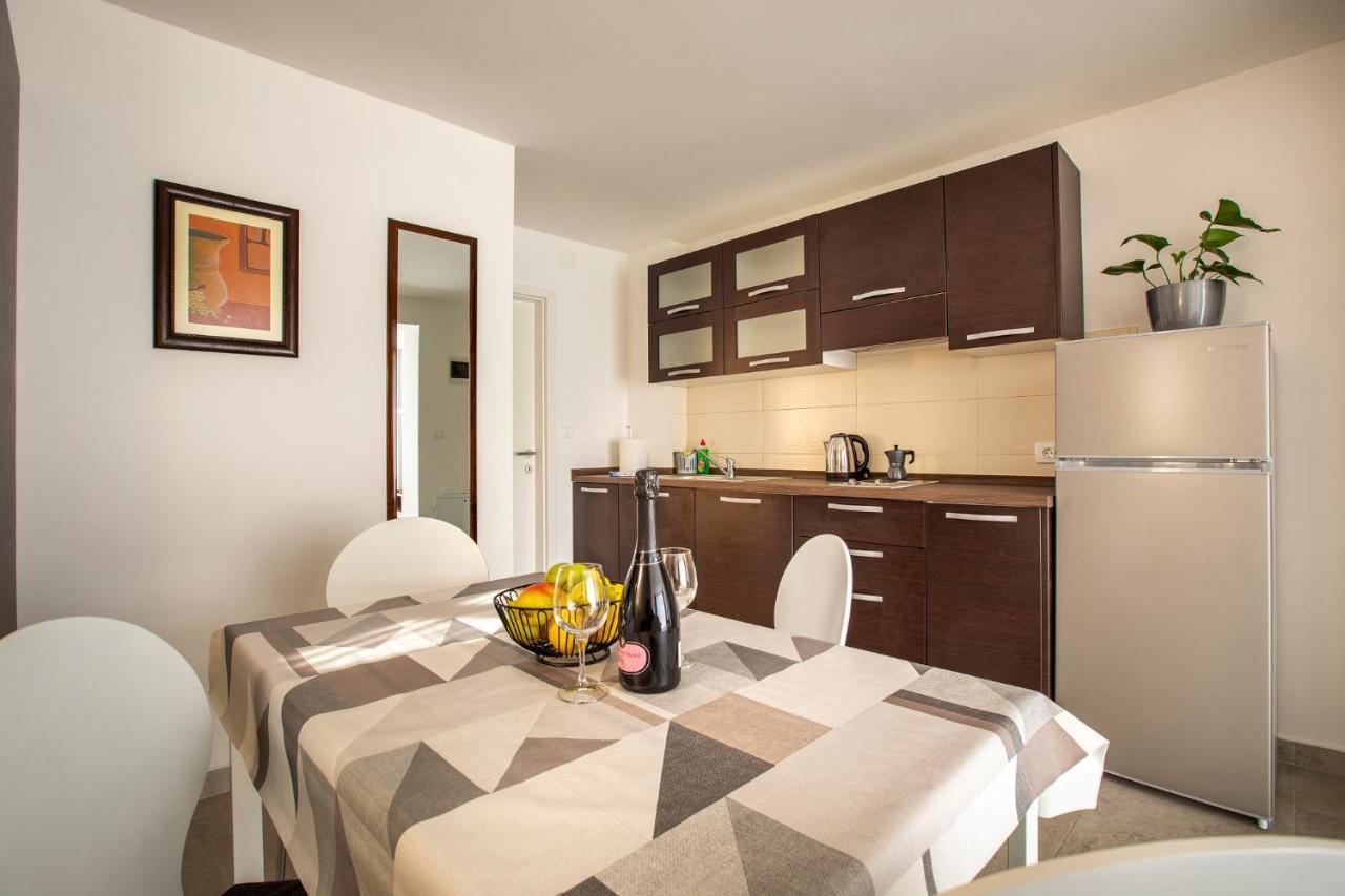 אומאג Apartaments Punta Relax מראה חיצוני תמונה