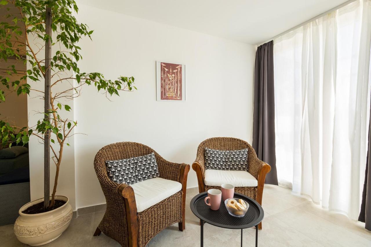 אומאג Apartaments Punta Relax מראה חיצוני תמונה
