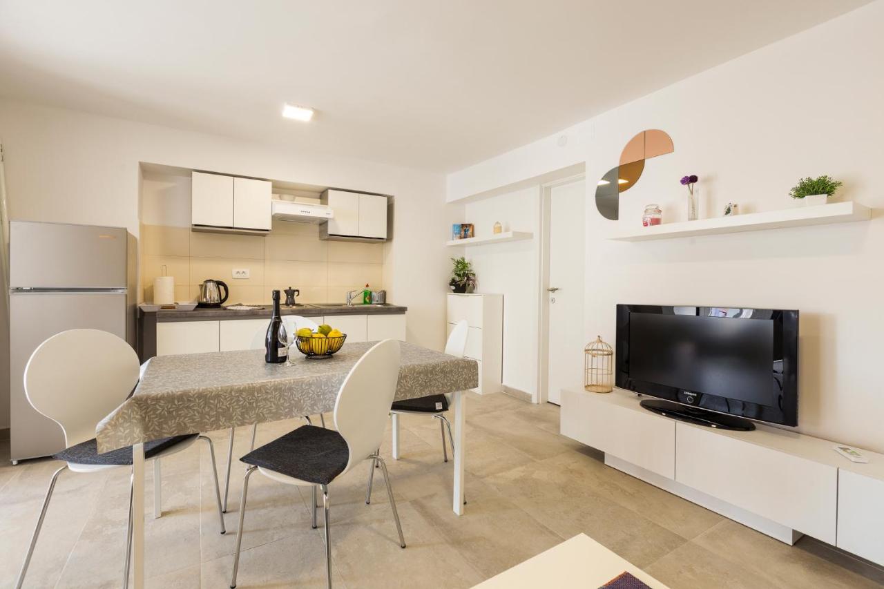 אומאג Apartaments Punta Relax מראה חיצוני תמונה