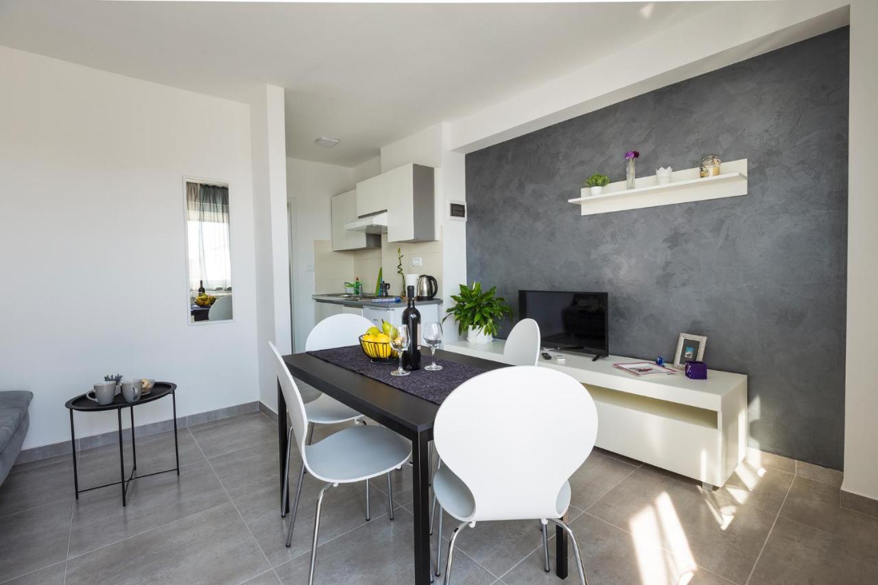 אומאג Apartaments Punta Relax מראה חיצוני תמונה